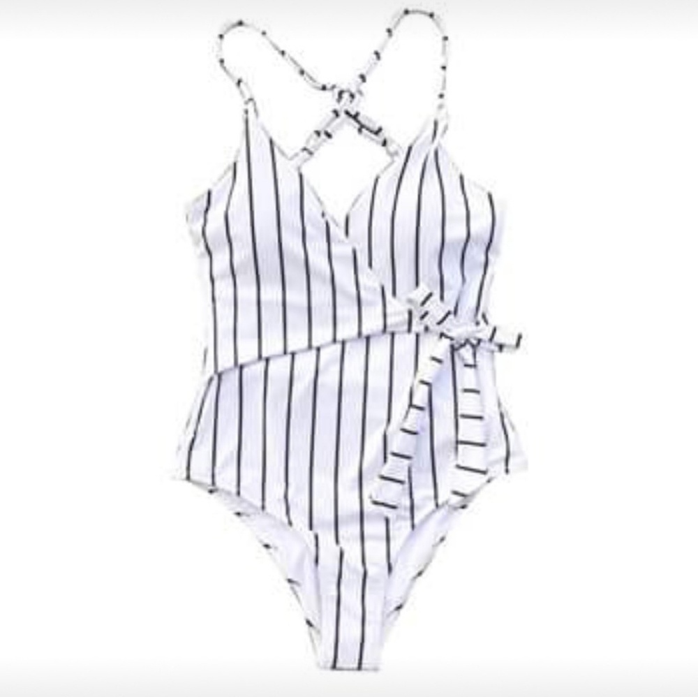 CupShe Striped One Piece Swimsuit